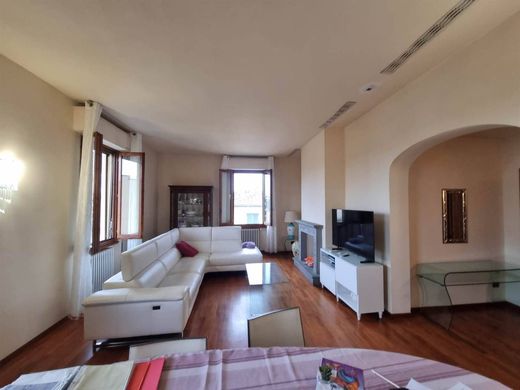 Appartement in Florence, Province of Florence