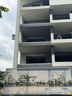 套间/公寓  Parma, 帕尔马省