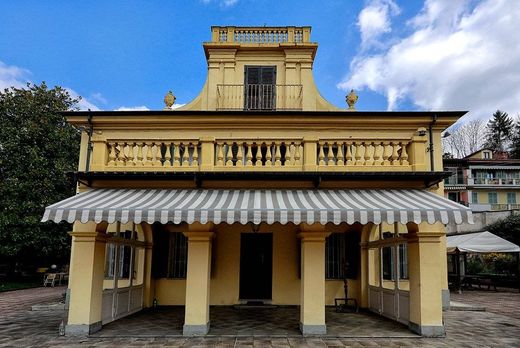 Villa in San Mauro Torinese, Turin