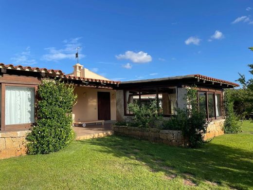 Villa Baja Sardinia, Sassari ilçesinde