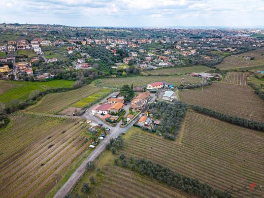 Casale a Roma, Lazio