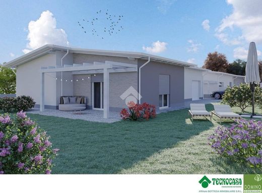 Luxury home in Pieve di Cento, Bologna