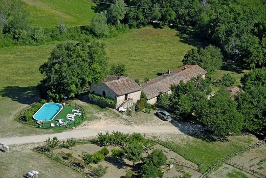 Country House in Casole d'Elsa, Province of Siena
