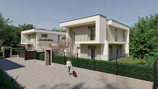 Villa en Cirimido, Provincia di Como