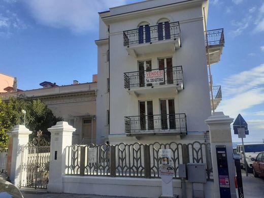 Apartament w Alassio, Provincia di Savona