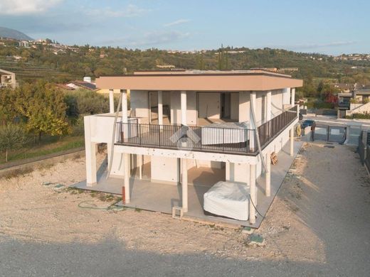 Villa in Garda, Provincia di Verona