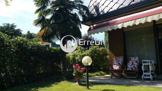 Villa in Arese, Milan