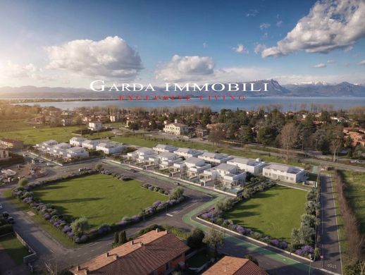 Villa in Peschiera del Garda, Provincia di Verona