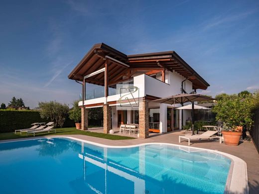 Villa in Lazise, Provincia di Verona