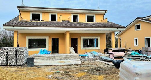 Villa in Ladispoli, Rome