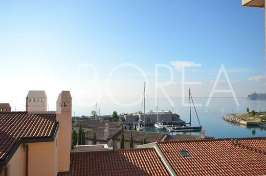 Villa in Duino-Aurisina, Trieste