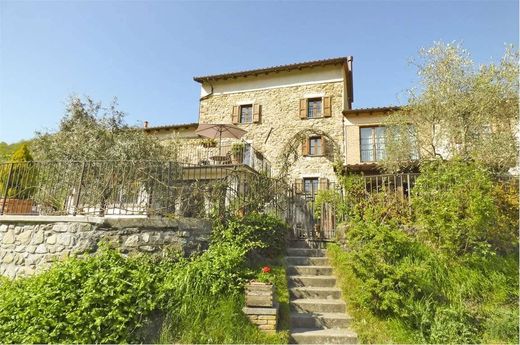 Villa a Tresana, Massa-Carrara