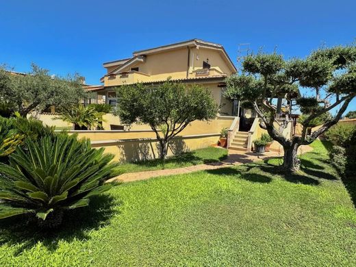 빌라 / Ladispoli, 로마