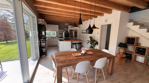 Casa di lusso a Casier, Treviso