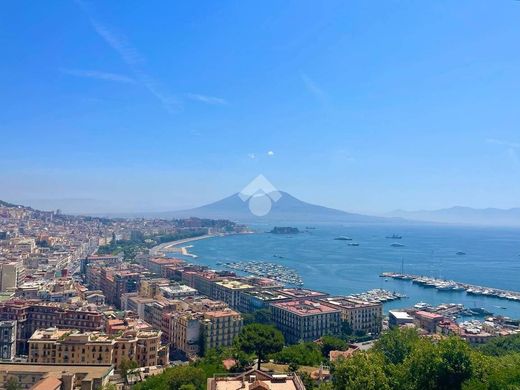 Appartamento a Napoli, Campania