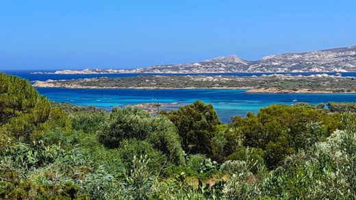 Villa - La Maddalena, Provincia di Sassari