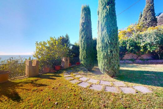 Daire Finale Ligure, Savona ilçesinde