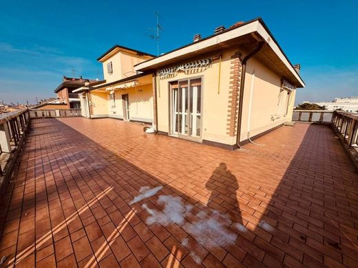 Penthouse in Bologna, Emilia-Romagna