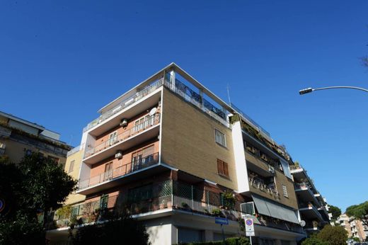 Penthouse Roma, Lazio bölgesinde