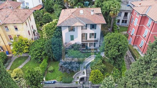 Villa in Lovere, Provincia di Bergamo