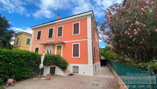 Pesaro, Provincia di Pesaro e Urbinoのヴィラ