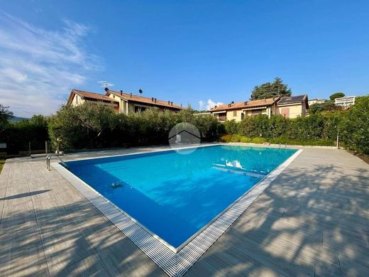Villetta a Schiera a Bardolino, Verona
