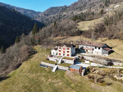 Villa in Pedavena, Provincia di Belluno