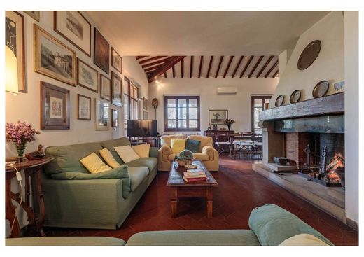 Villa in Calenzano, Florence