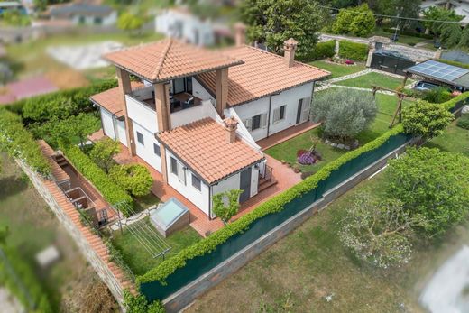 Villa Terracina, Latina ilçesinde