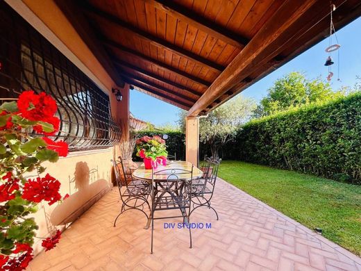 Villa in Formello, Rome