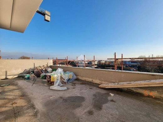 펜트하우스 / Carugate, Città metropolitana di Milano