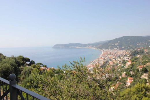 Villa a Alassio, Savona