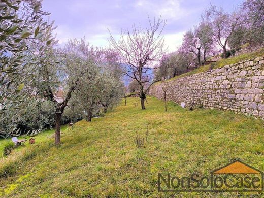 Villa in Vaiano, Provincia di Prato