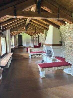 Villa a Valdobbiadene, Treviso