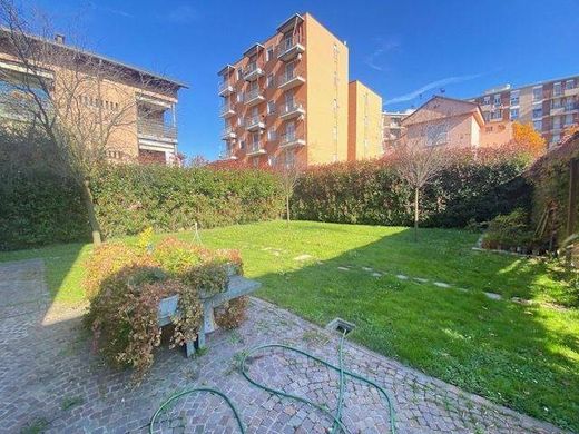 Villa in Monza, Province of Monza and Brianza