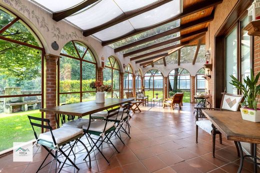 Villa in Trana, Turin