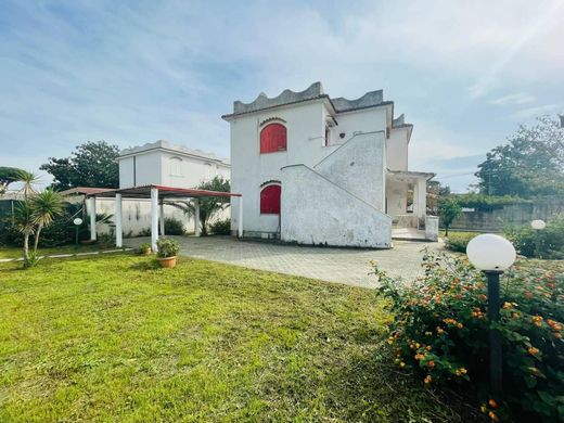 Villa in Terracina, Provincia di Latina