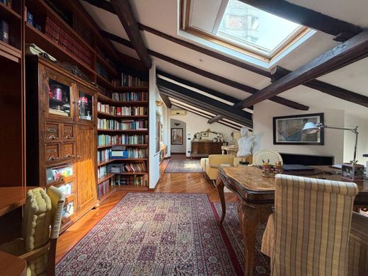 Apartment in Bologna, Emilia-Romagna