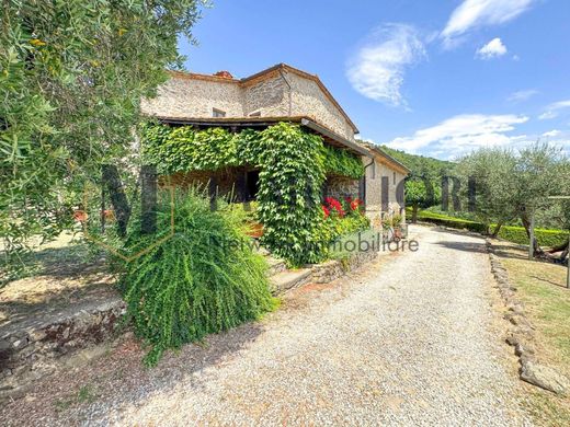 Country House in Serravalle Pistoiese, Provincia di Pistoia