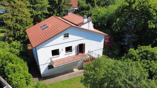 Villa à Monrupino, Trieste
