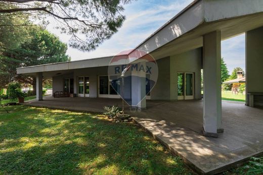 Βίλα σε Lonate Pozzolo, Provincia di Varese