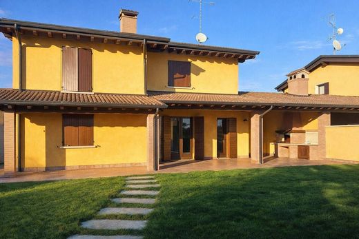 Willa w Solferino, Provincia di Mantova