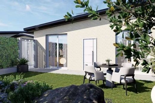 Cesano Maderno, Provincia di Monza e della Brianzaのヴィラ