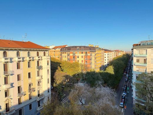 아파트 / 밀라노, Città metropolitana di Milano