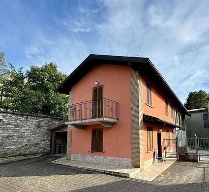 Casa de luxo - Olgiate Comasco, Provincia di Como