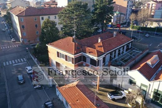 Villa in Saronno, Provincia di Varese