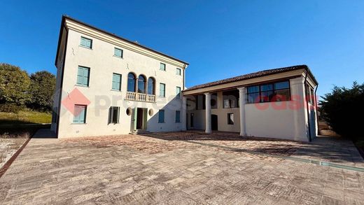 Penthouse in Stra, Venice