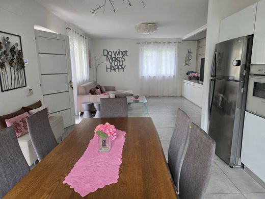 ﻓﻴﻼ ﻓﻲ Laives, Bolzano