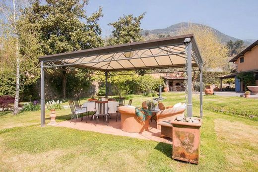 Landsitz in Pietrasanta, Provincia di Lucca