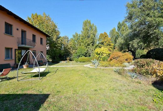 Villa San Lazzaro, Bologna ilçesinde